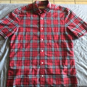 Medium Burberry Short sleeve button up shirt!